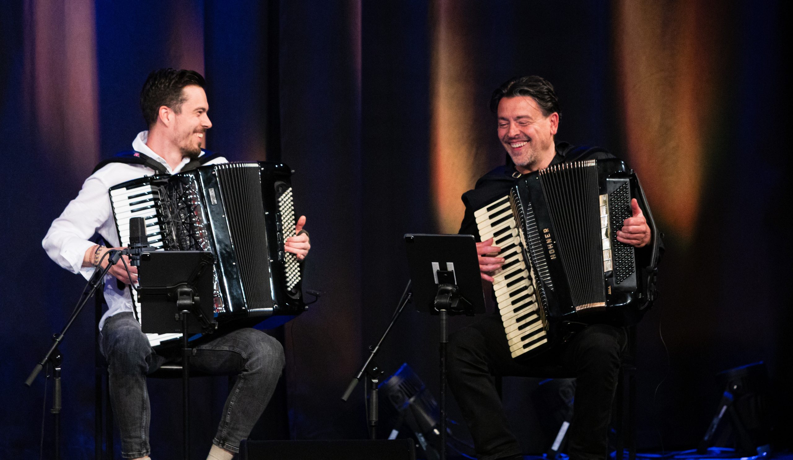 Raphael Brunner Akkordeon Goran Kovacevic Akkordeon, Foto Blackforest Wolf